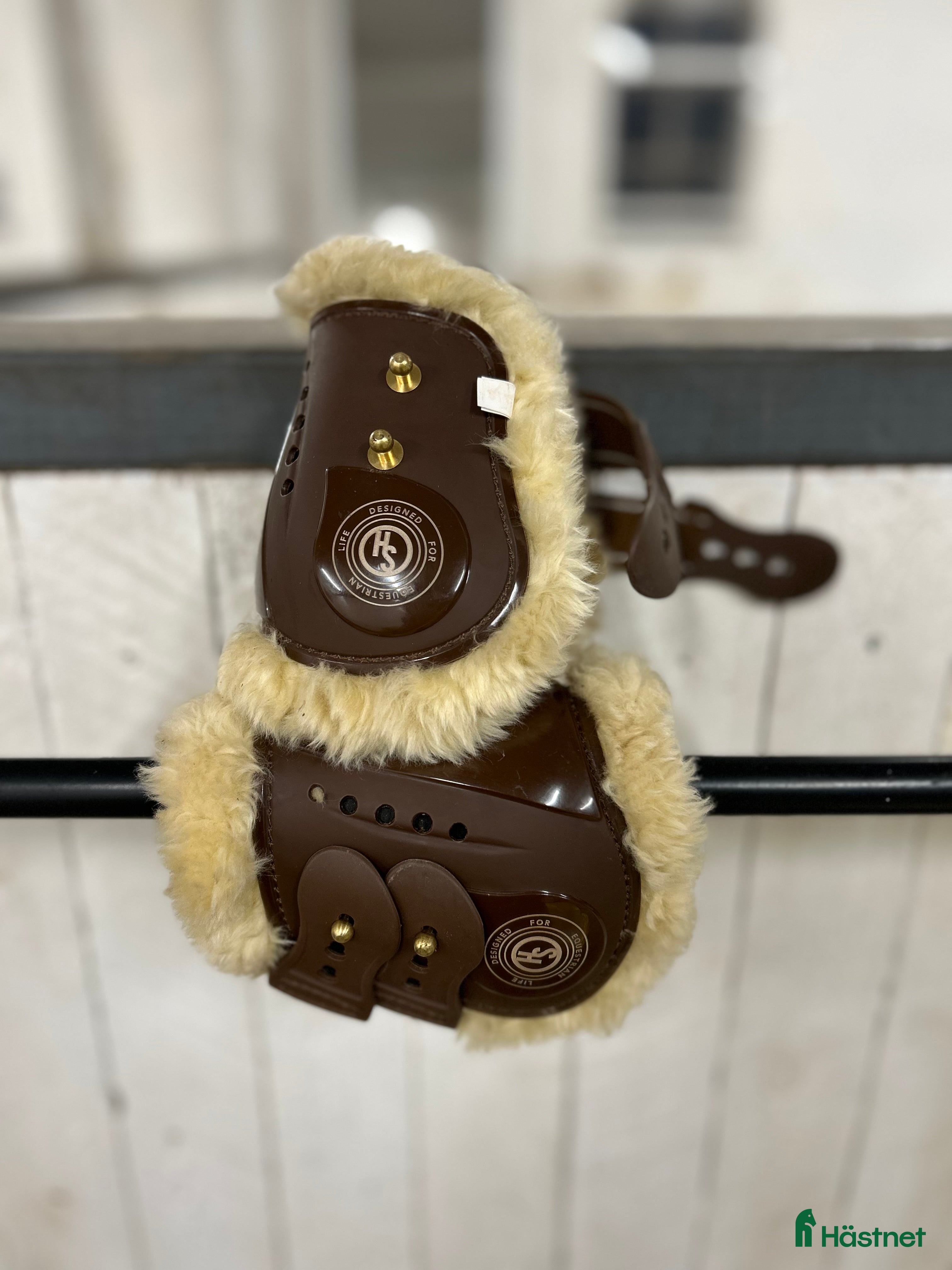 Benskydd hästutrustning till salu: Hansbo sport bakbenskydd/kotskydd i Trelleborg - Annons 4