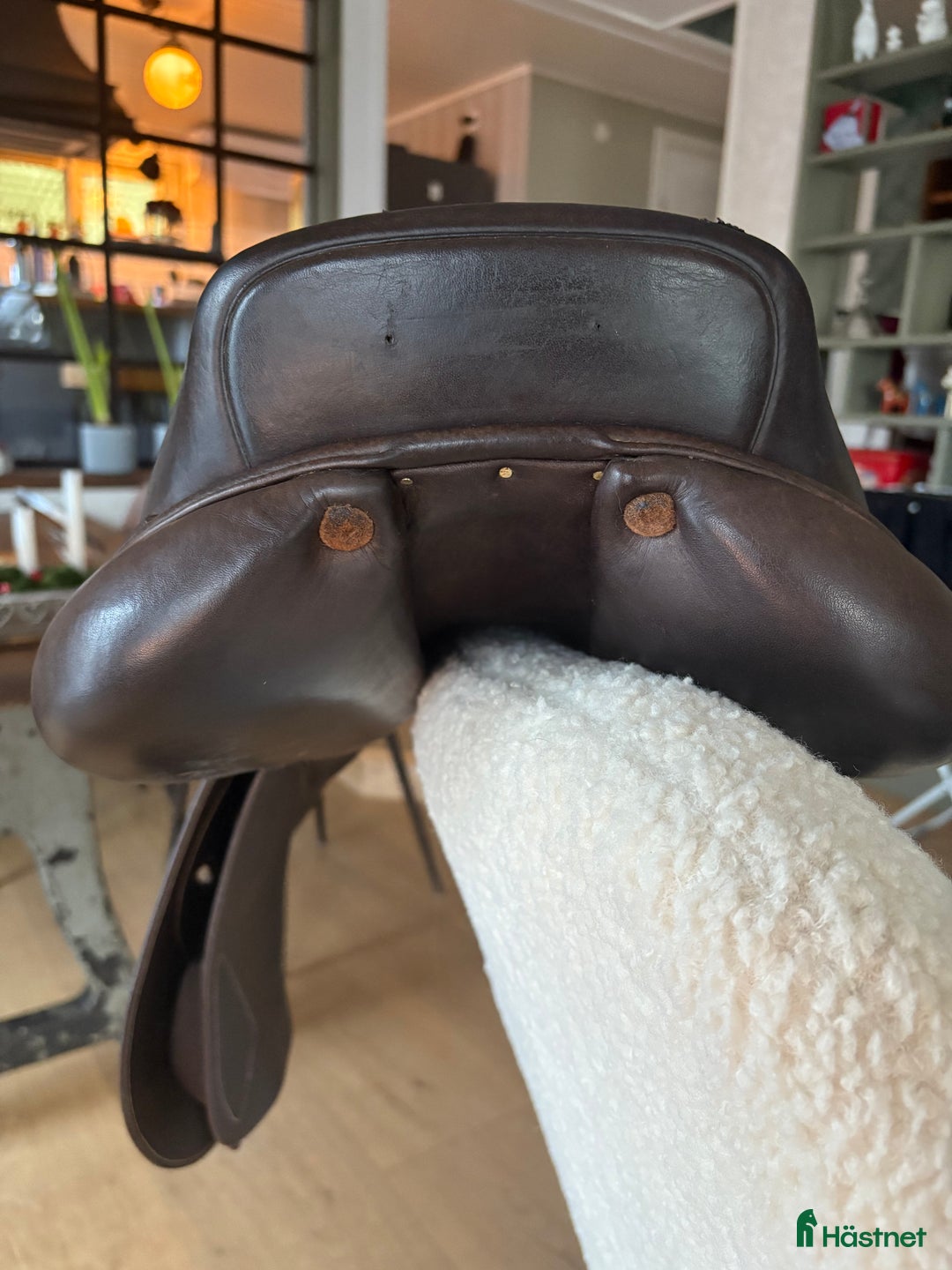 Sadlar hästutrustning till salu: Ikonic hoppsadel i Grödinge - Annons 4