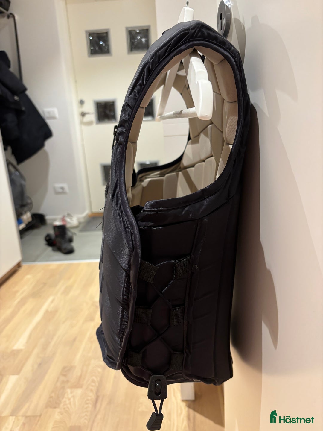 Säkerhetsvästar ryttarutrustning till salu: Racesafe i Markaryd - Annons 3