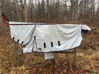 Täcken hästutrustning Flugtäcke strl 145 - Annons 3