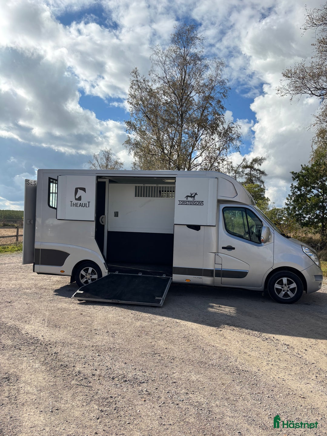 Hästlastbilar  fordon & transport till salu: Theault proteo 5L switch Hästlastbil  i Västerås - Annons 7