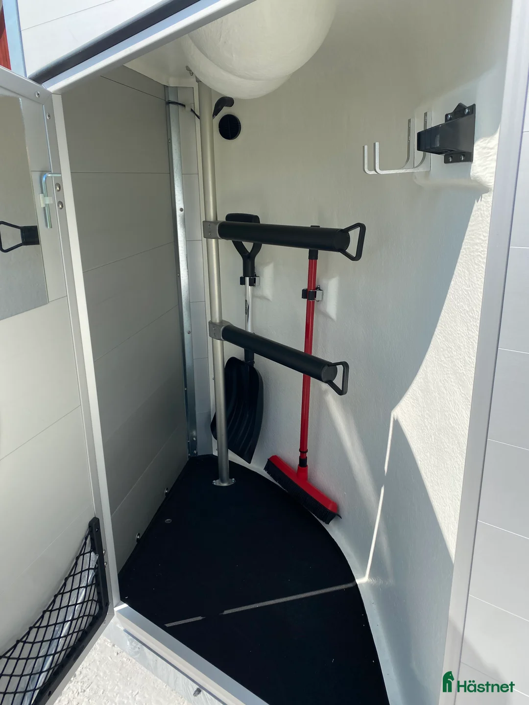 Hästtransporter  fordon & transport till salu: Årets deal! Böckmann Champion Esprit NY! i Ytterby - Annons 3