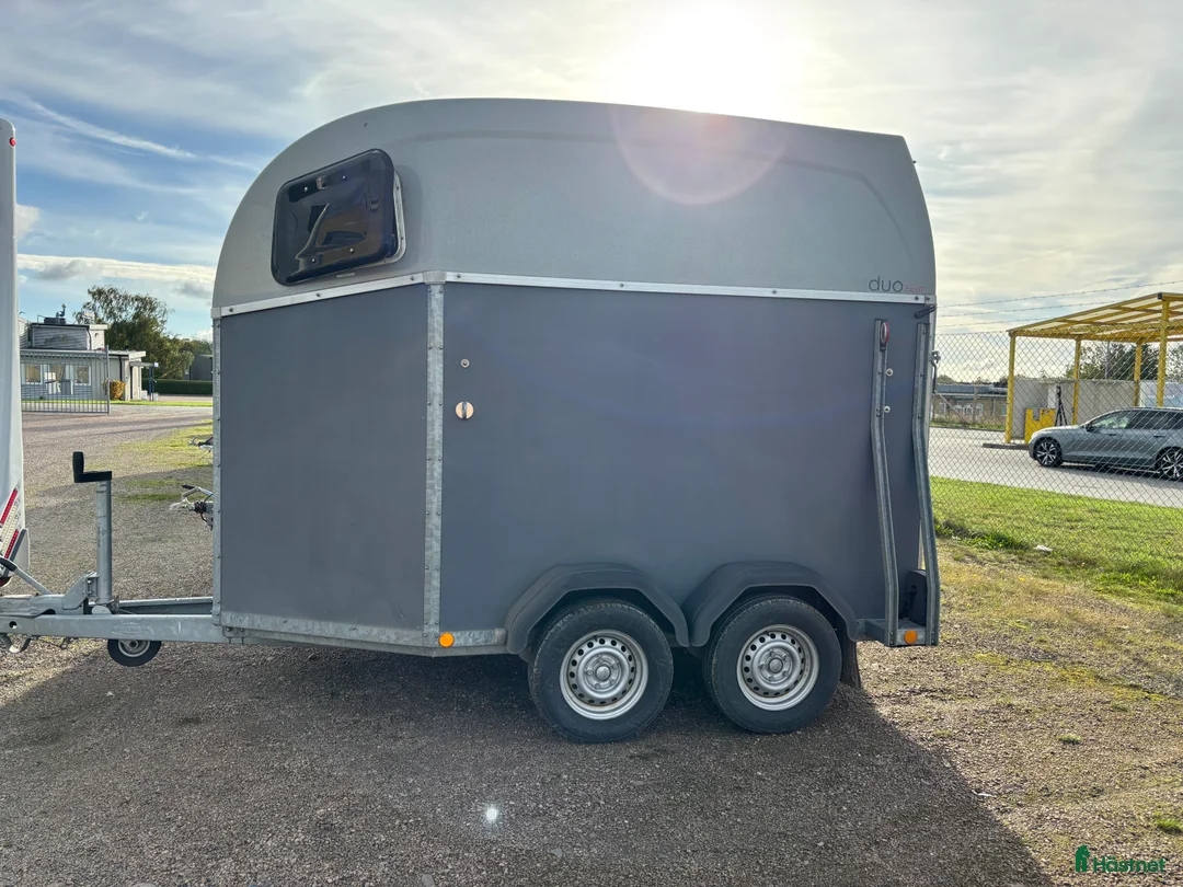 Hästtransporter  fordon & transport till salu: Alugolv  - Annons 1