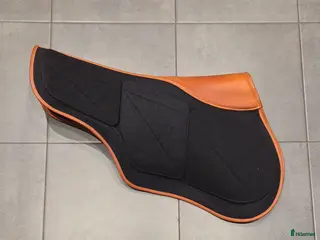 Sadeltillbehör hästutrustning Renaissance correction pad London - Annons 23