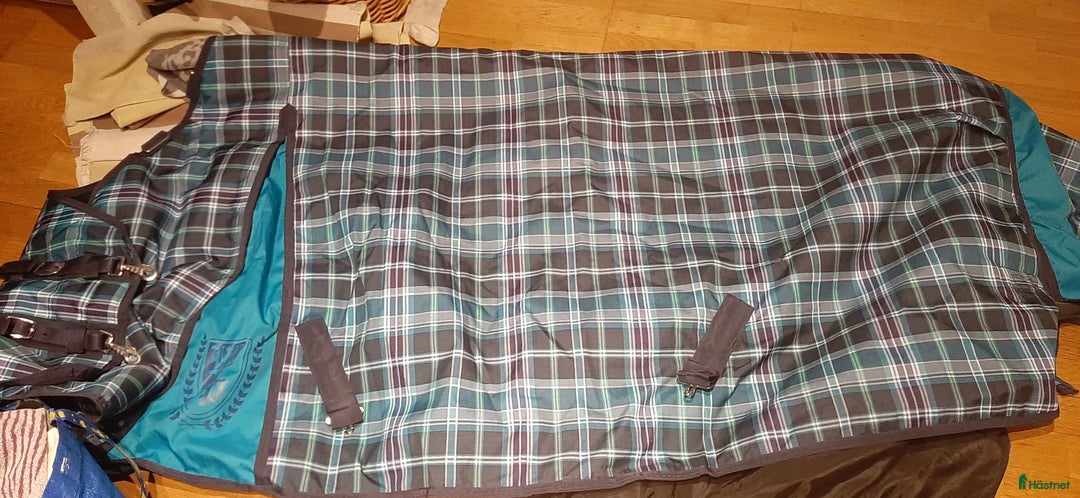 Täcken hästutrustning till salu: Vintertäcke nytt 155 i Tyresö - Annons 1