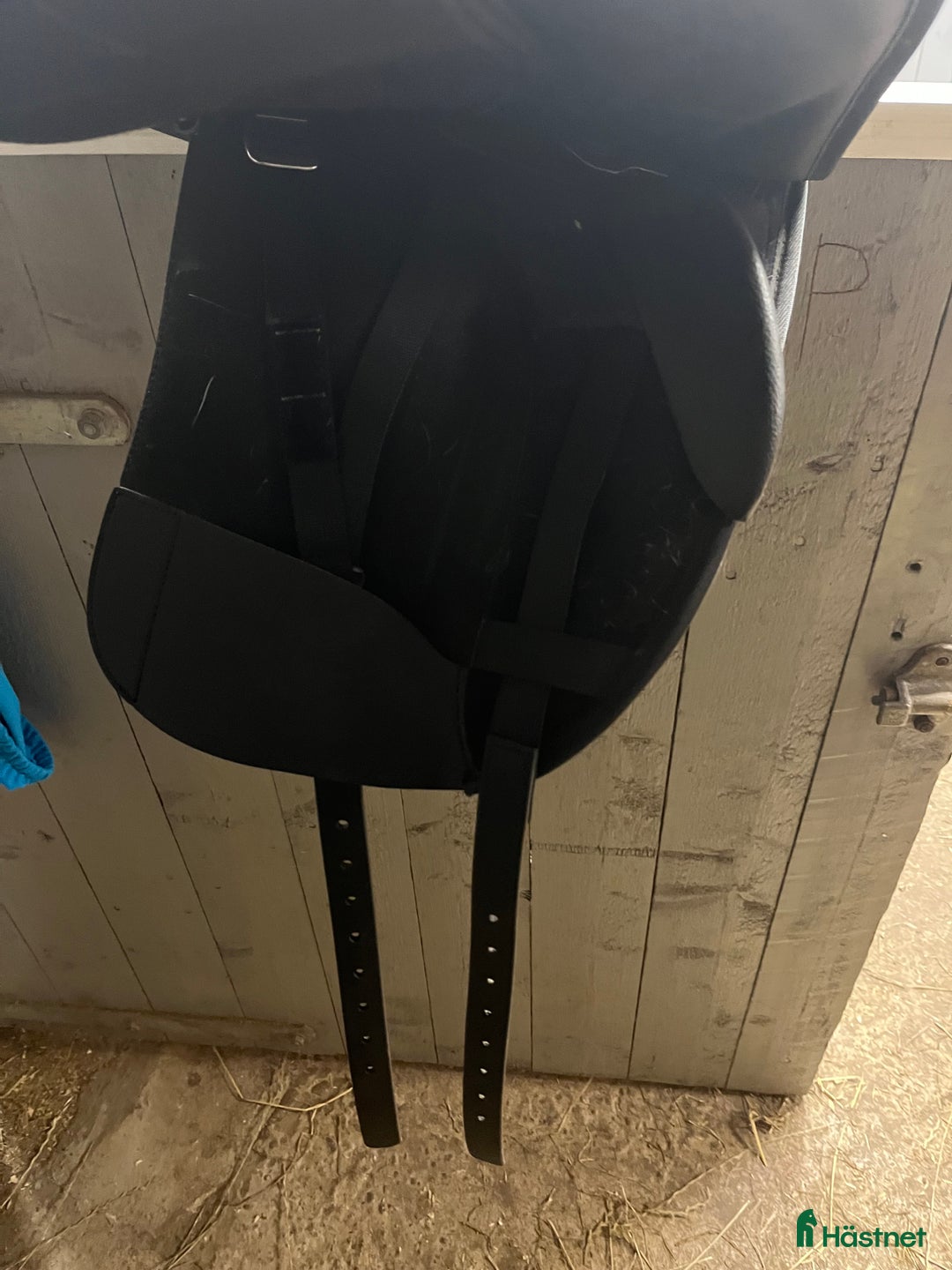 Sadlar hästutrustning till salu: Wintec dressyr syntetsadel  i Landsbro - Annons 6