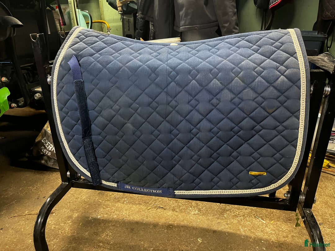 Schabrak & Vojlockar hästutrustning till salu: Fina schabrak säljes! i Jonsered - Annons 3