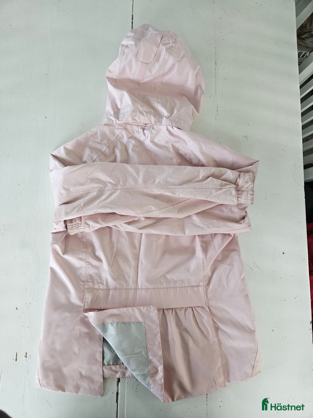 Jackor & Kavajer ryttarutrustning till salu: Rosa Mountain Horse regnjacka i Härnösand - Annons 2