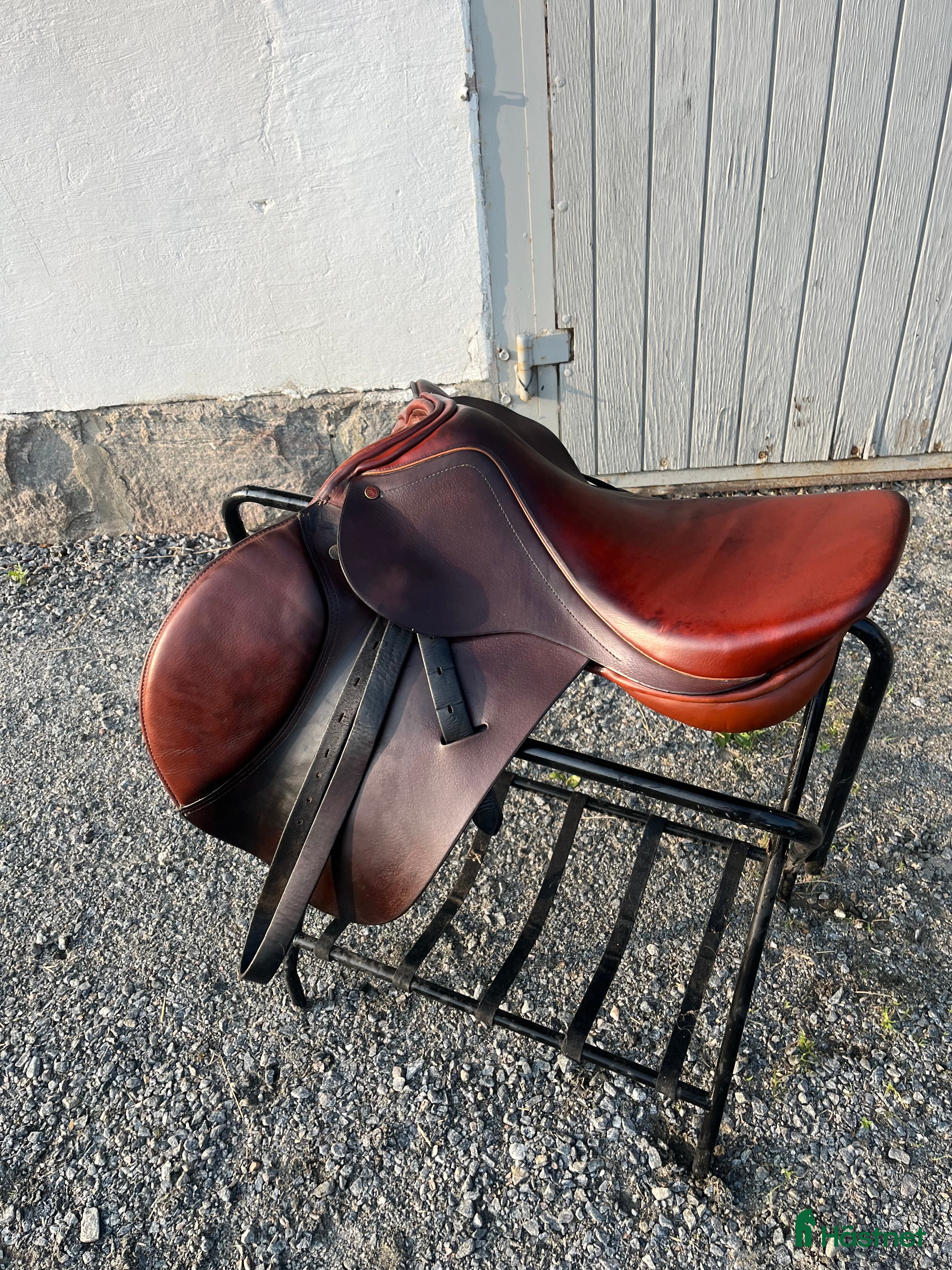 Sadlar hästutrustning till salu: Claridge house saddlery  i Hajom - Annons 1