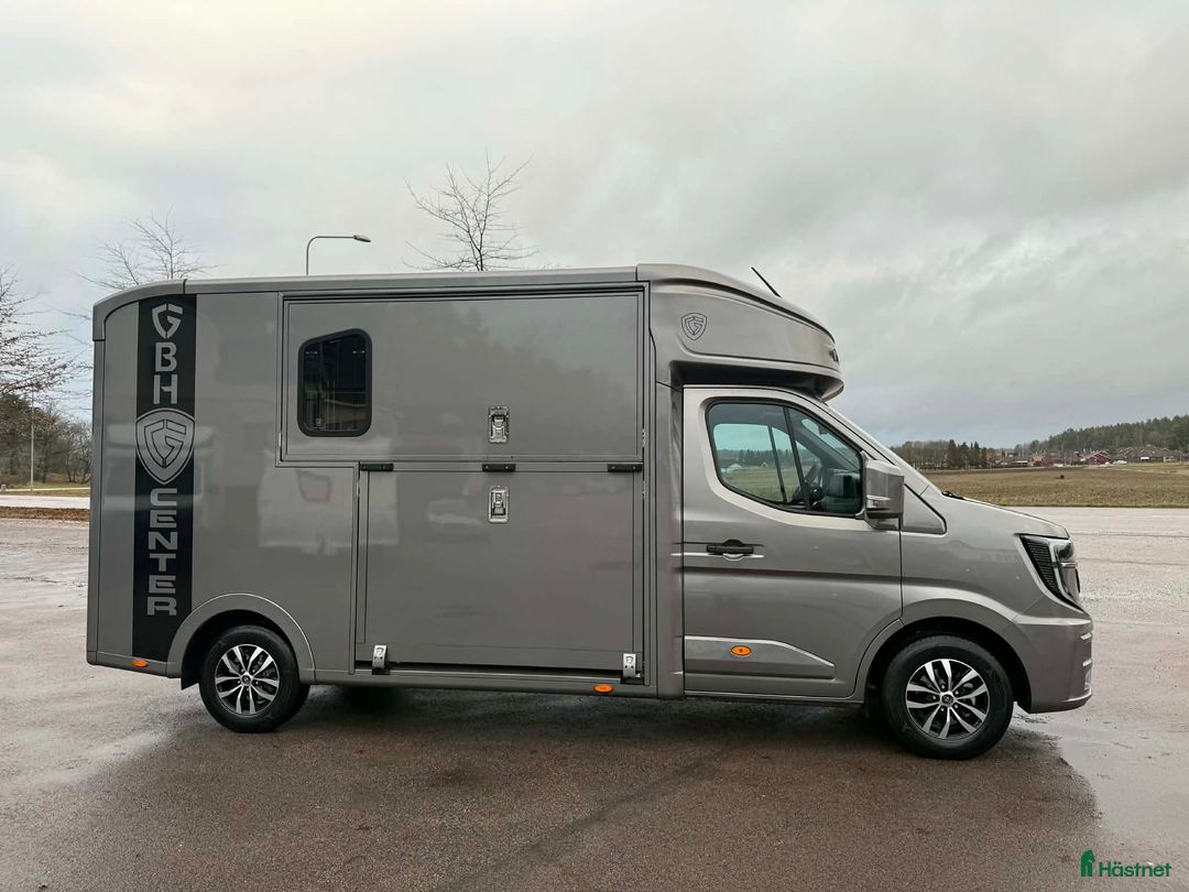 Hästlastbilar  fordon & transport till salu: PARAGAN EQUISTAR 3XL i Köping - Annons 3