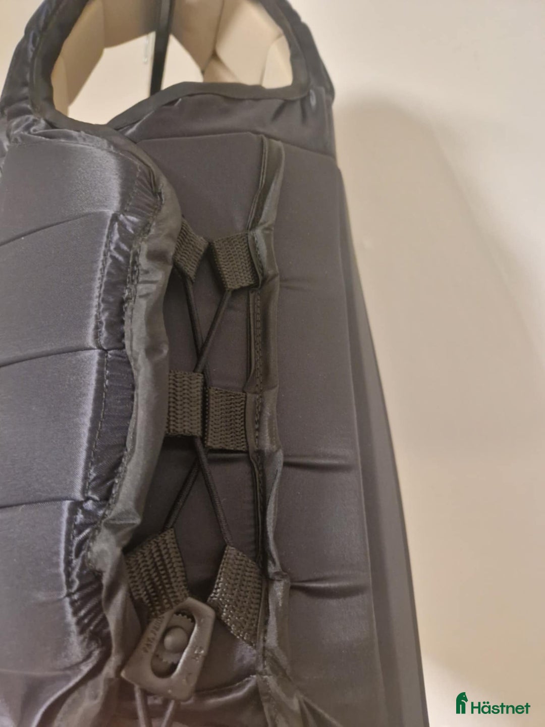 Säkerhetsvästar ryttarutrustning till salu: Race safe säkerhetsväst, childs x-large i Tranås - Annons 3