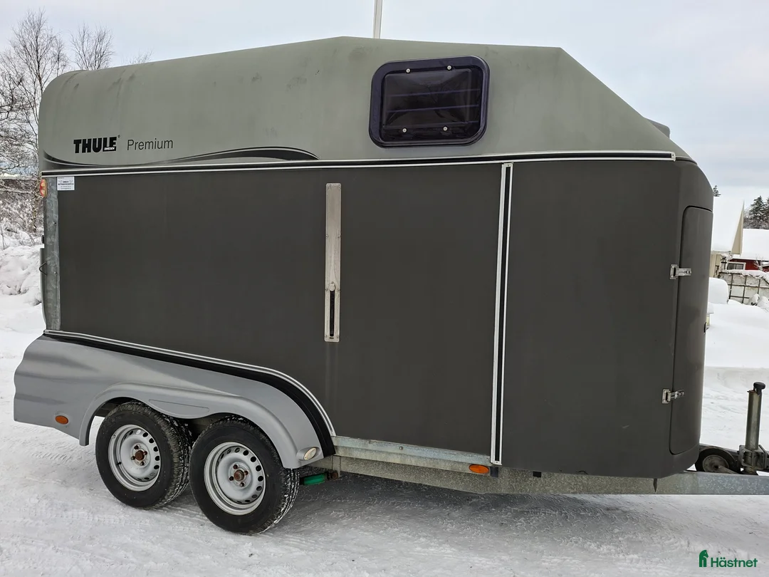Hästtransporter  fordon & transport till salu: Hästtransport Thule Premium - Annons 3