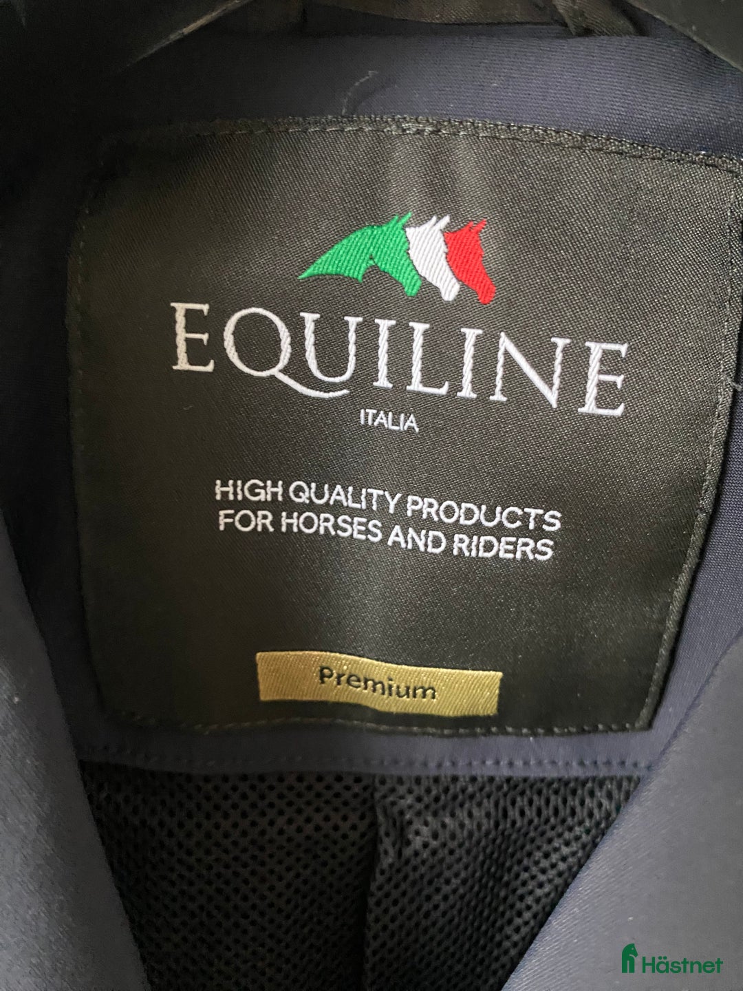 Jackor & Kavajer ryttarutrustning till salu: Specialdesignad equiline kavaj i Skoghall - Annons 5