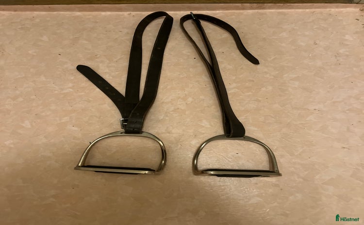 Stigbyglar hästutrustning till salu i Borensberg - Annons 20