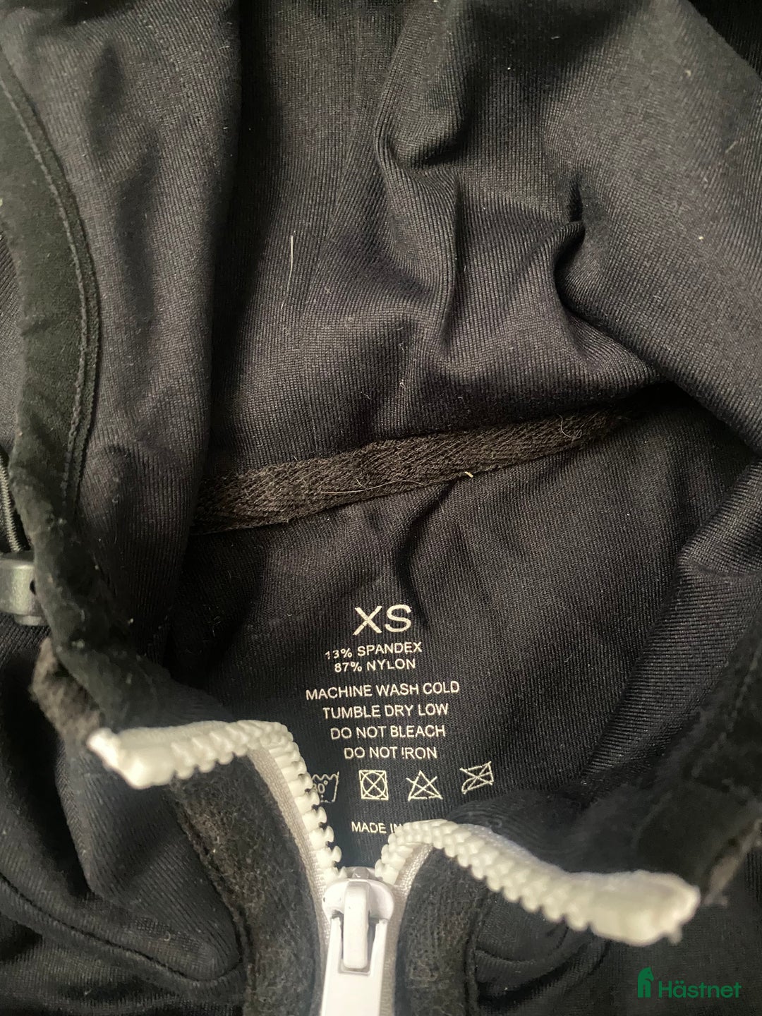 Övrigt Ridkläder ryttarutrustning till salu: Maya delorez zip hoodie till salu! i Arlöv - Annons 3