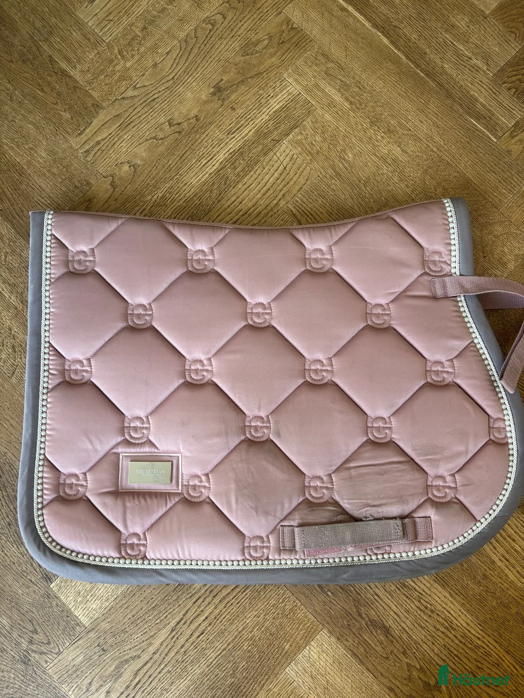 Schabrak & Vojlockar hästutrustning till salu: Equestrian Stockholm Pink Pearl schabrak – hopp - Annons 4