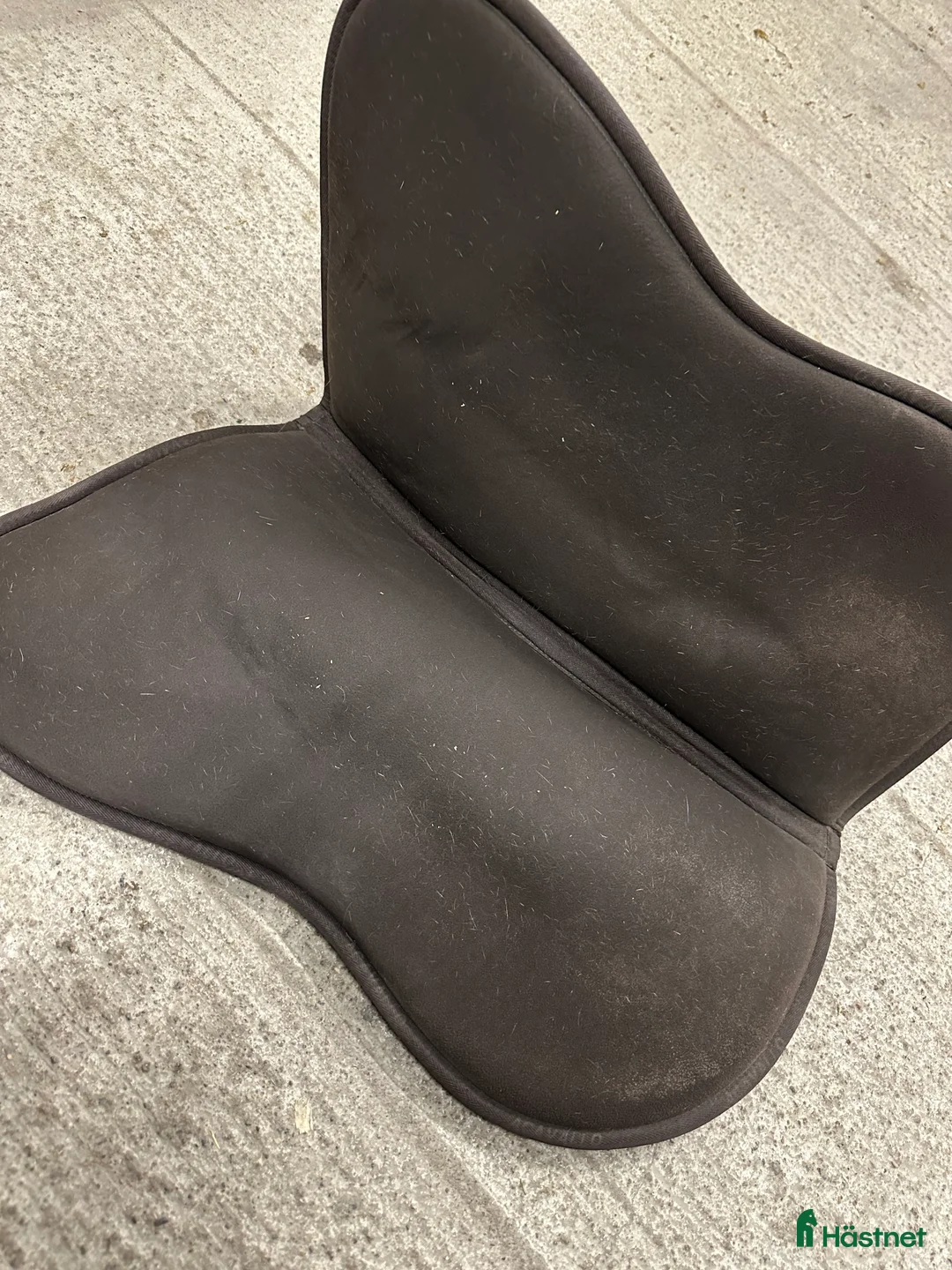 Sadeltillbehör hästutrustning till salu: Sadelpadd i Sköldinge - Annons 2