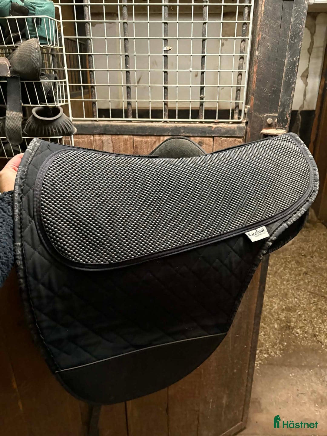 Sadlar hästutrustning till salu: Barefoot JustAdjust i Stora Skedvi - Annons 2