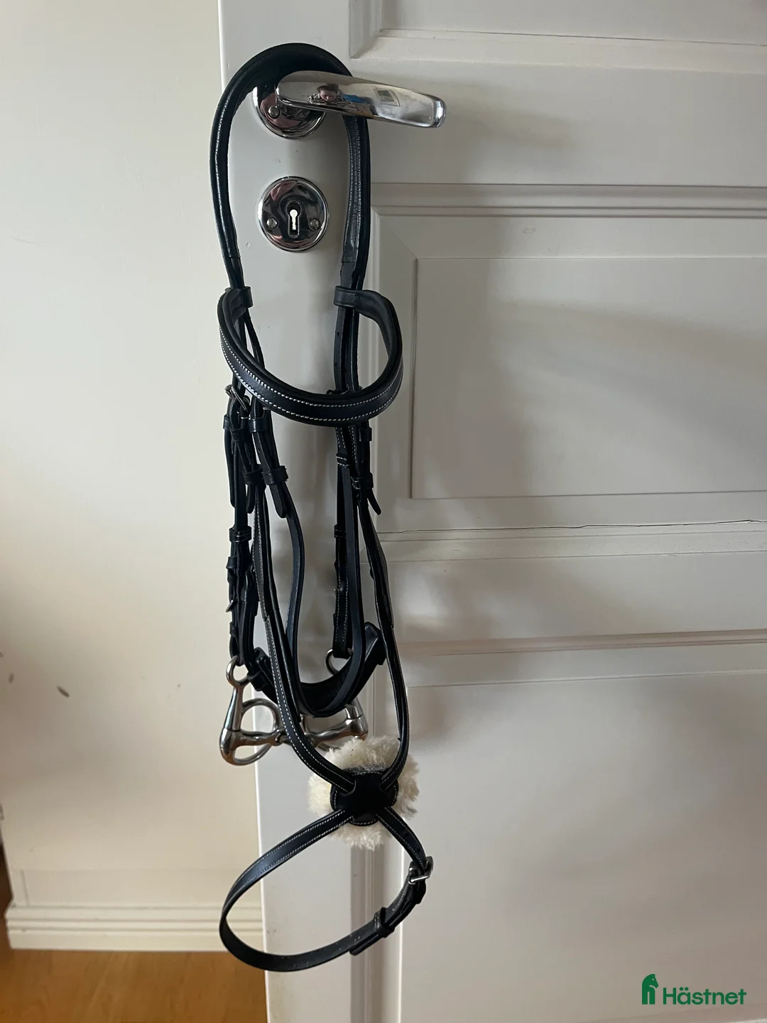 Träns hästutrustning till salu: Pullarträns/Träns med pullarnosgrimma i Uppsala - Annons 1