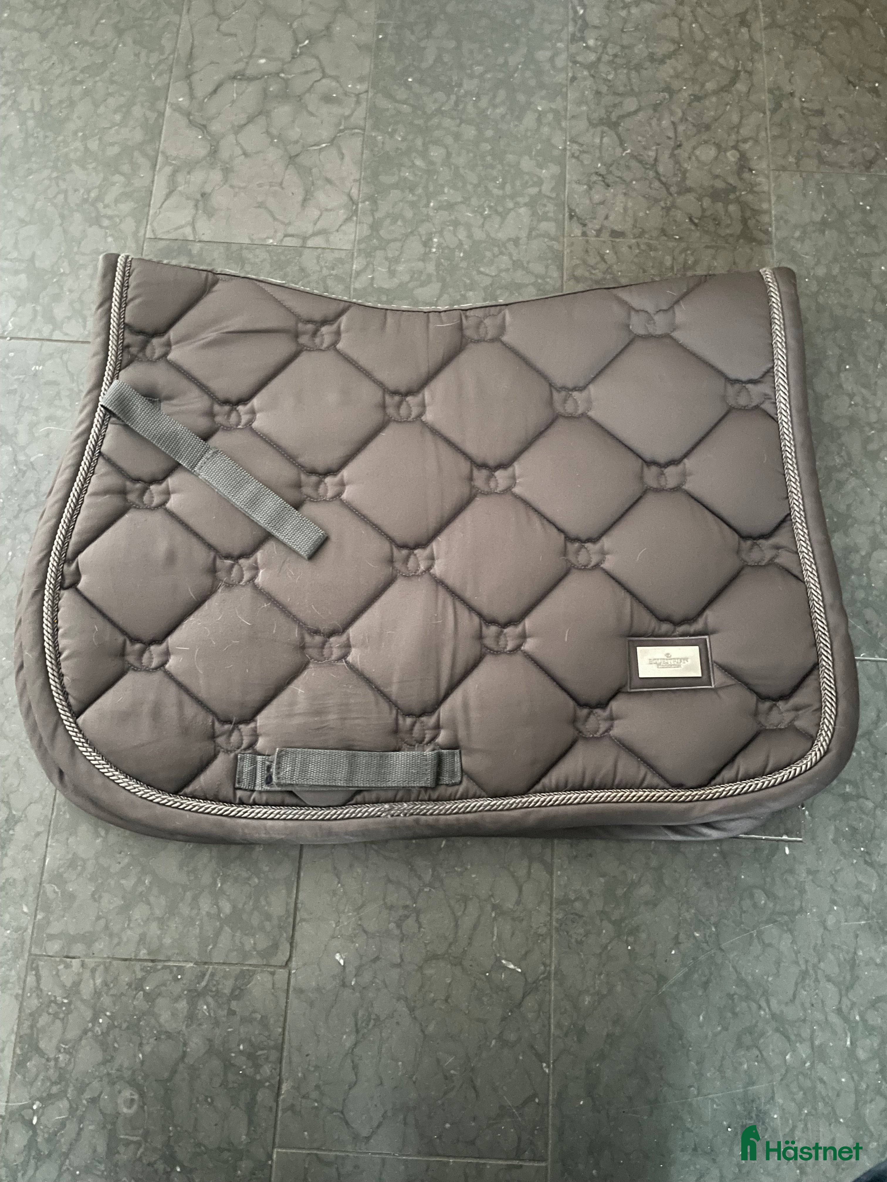 Schabrak & Vojlockar hästutrustning Jättefint Equestrian Stockholm Schabrak  i Saltsjöbaden - Annons 9