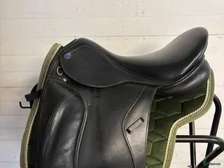 Sadlar hästutrustning Mängder med islandssadlar i Nossebro - Annons 1