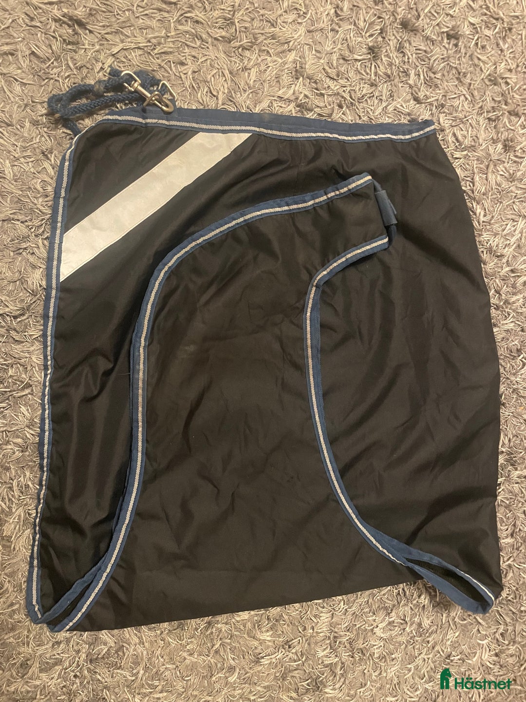 Täcken hästutrustning till salu: Ländtäcke i Värnamo - Annons 1