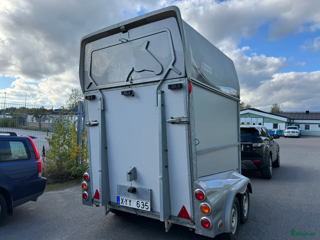 Hästtransporter  fordon & transport till salu: Thule Safir 140 E5 i Vendelsö - Annons 5