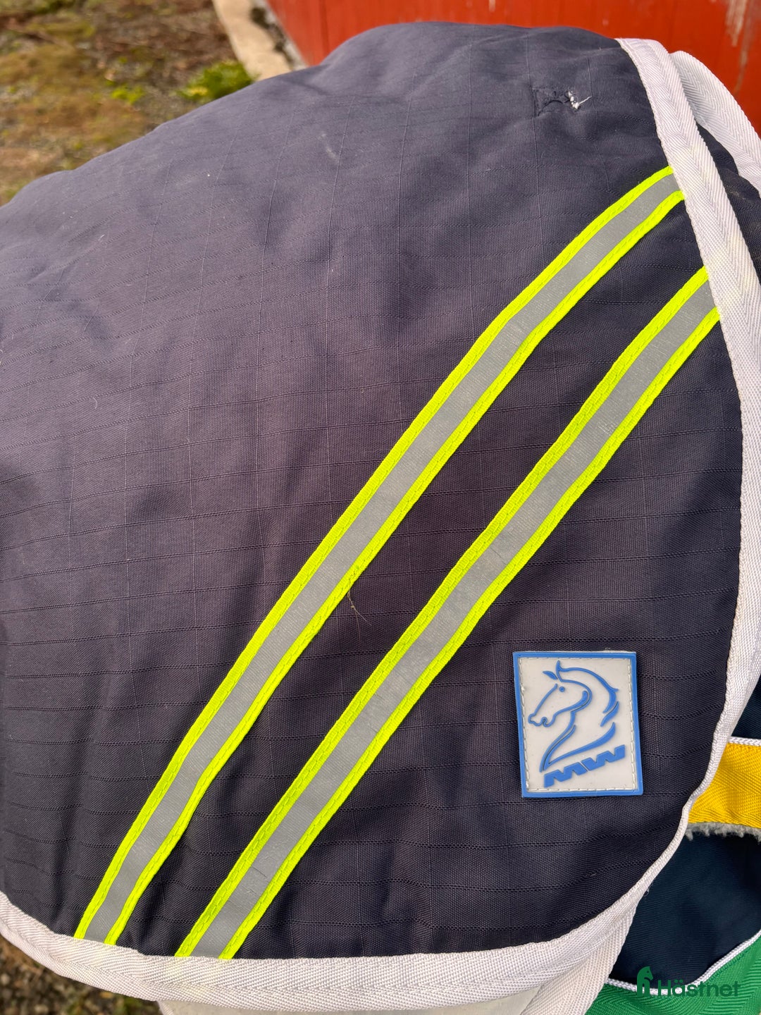 Täcken hästutrustning till salu: Reflextäcke i toppskick! i Lund - Annons 2