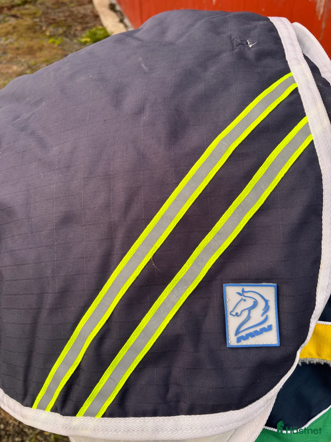 Täcken hästutrustning till salu: Reflextäcke i toppskick! i Lund - Annons 2