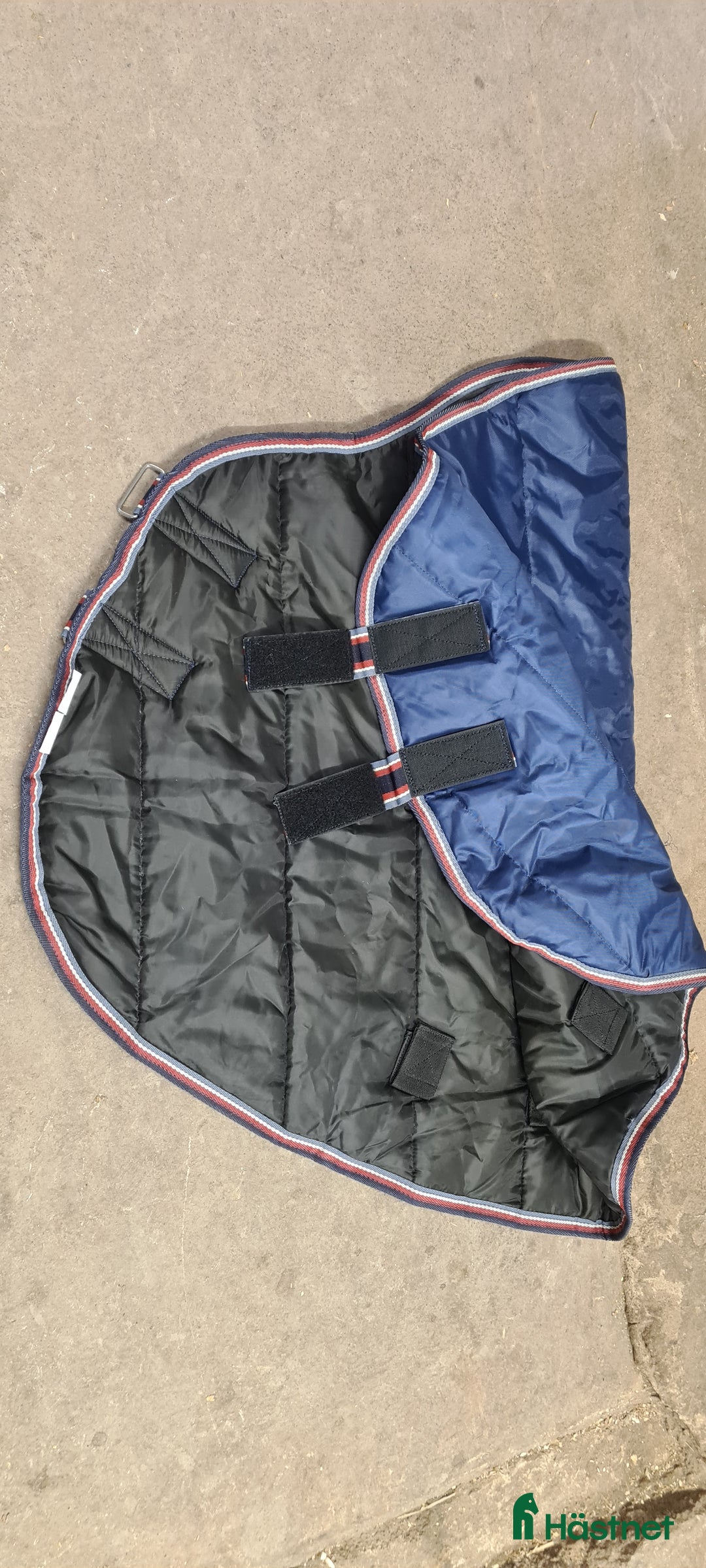 Täcken hästutrustning till salu: Halstäcke  i Örsundsbro - Annons 3