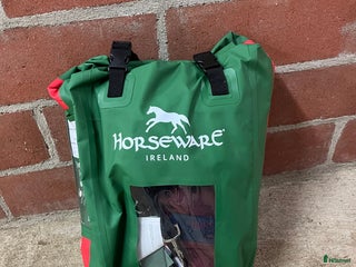 Täcken hästutrustning till salu: Regntäcke Rambo original 0g, 145 i Vollsjö - Annons 2