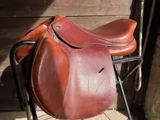 Sadlar hästutrustning Ikonic Hoppsadel - Annons 3