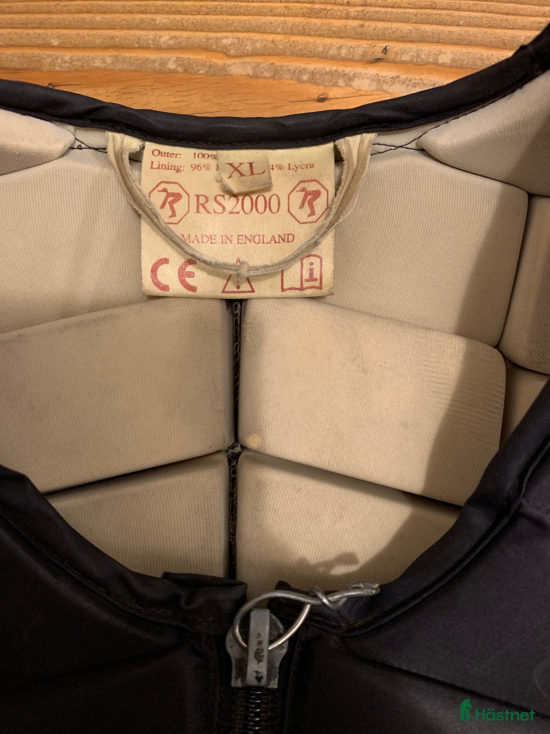 Säkerhetsvästar ryttarutrustning till salu: Racesafe ridväst svart child XL i Glanshammar - Annons 4