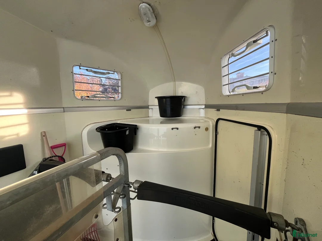 Hästtransporter  fordon & transport till salu: Humbaur Zephir hästtransport - Annons 4