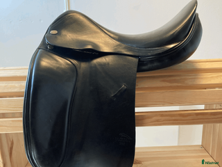 Sadlar hästutrustning Jaguar 16,5" i Riala - Annons 2