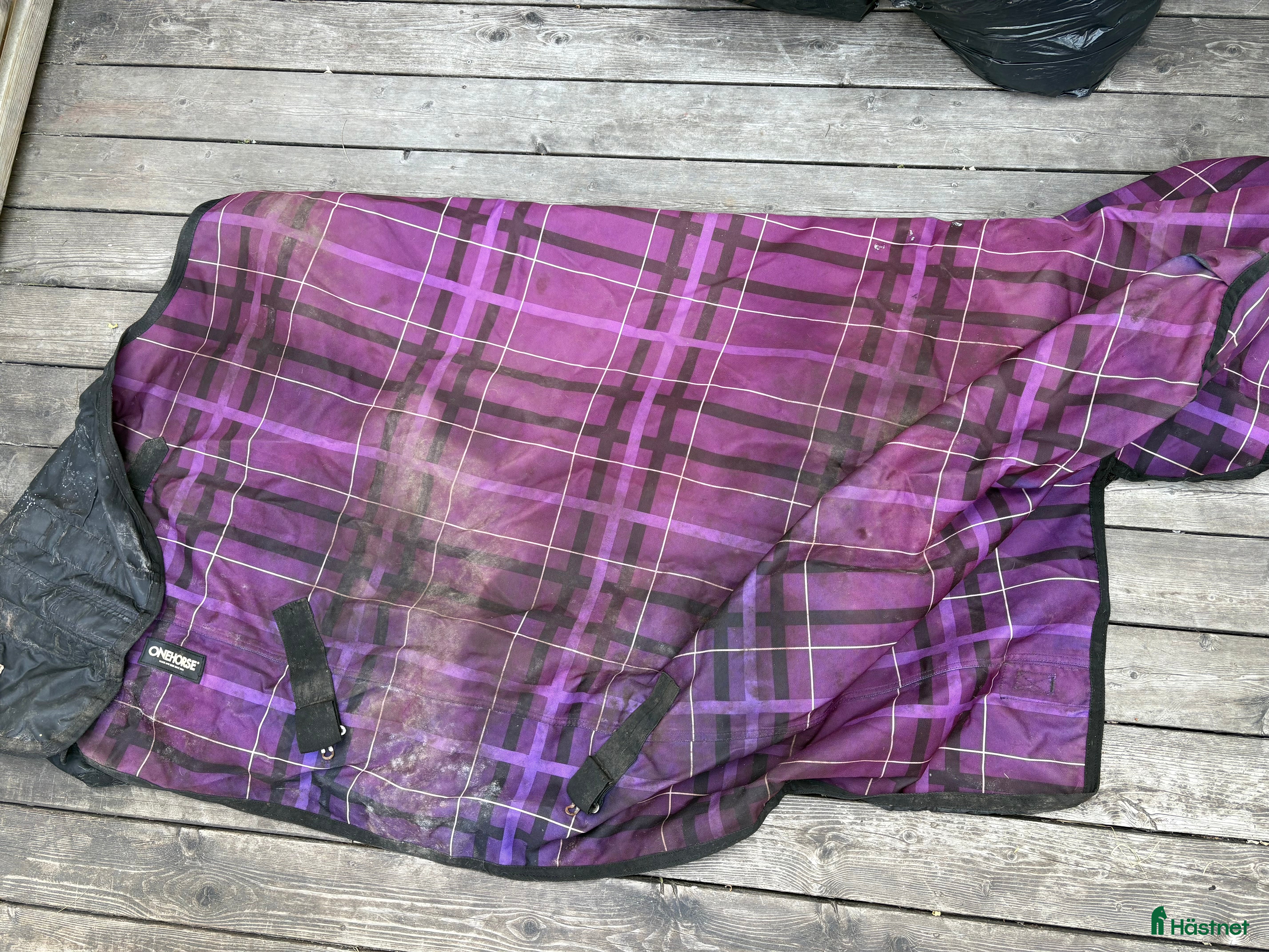 Täcken hästutrustning till salu: 0g täcke  - Annons 3