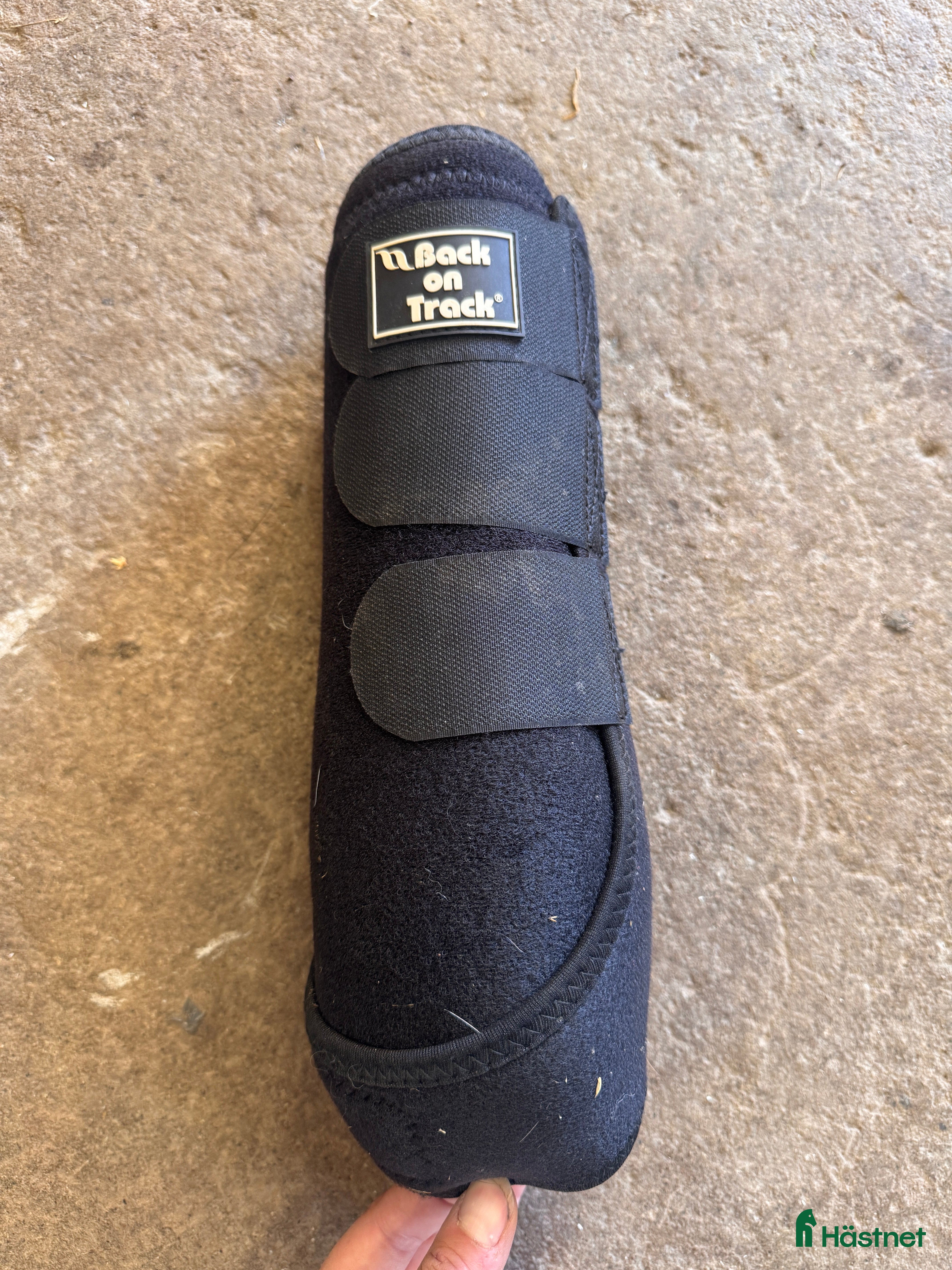 Benskydd hästutrustning till salu: Back on track royal exercise boots i Ödeshög - Annons 21