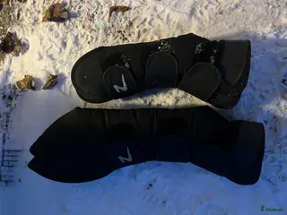 Benskydd hästutrustning till salu: Transportskydd i Södertälje - Annons 2