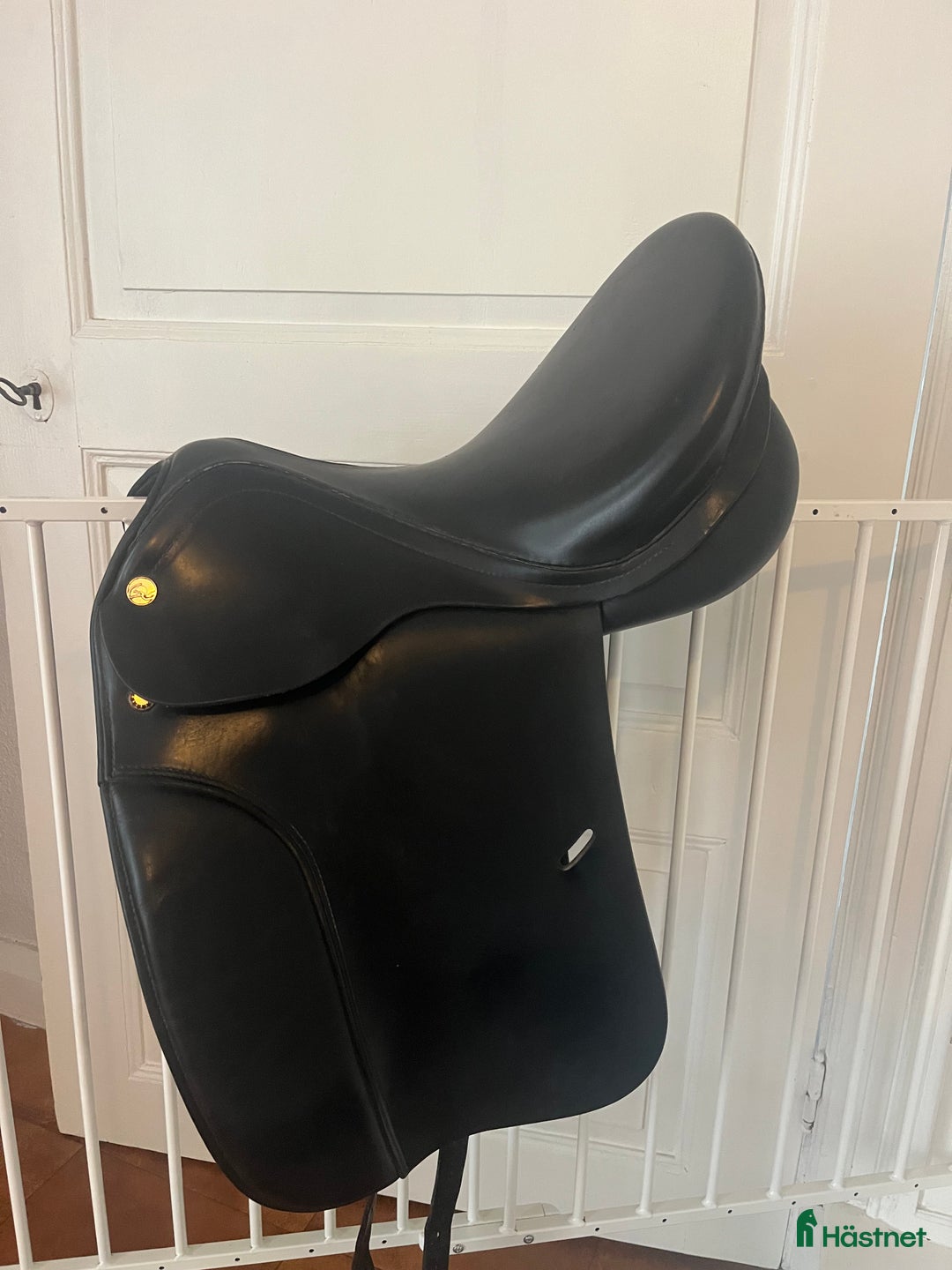 Sadlar hästutrustning till salu: Prestige hippos dressage  i Skövde - Annons 1