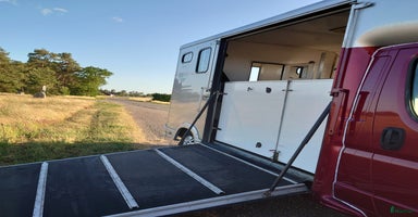 Hästlastbilar  fordon & transport till salu i Borgholm - Annons 5