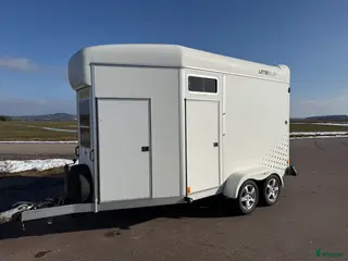 Hästtransporter fordon & transport till salu: UME B60 -12 - Annons 1