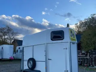 Hästtransporter fordon & transport till salu: Fint släp uthyres! - Annons 1