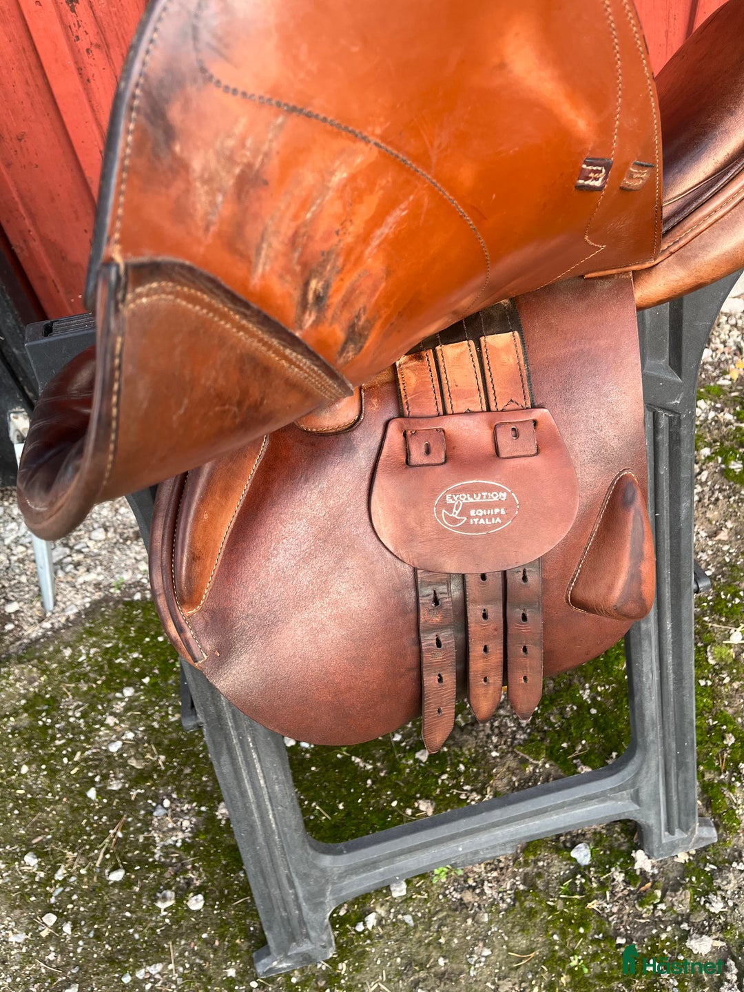Sadlar hästutrustning till salu: Equipe hoppsadel  i Örebro - Annons 2