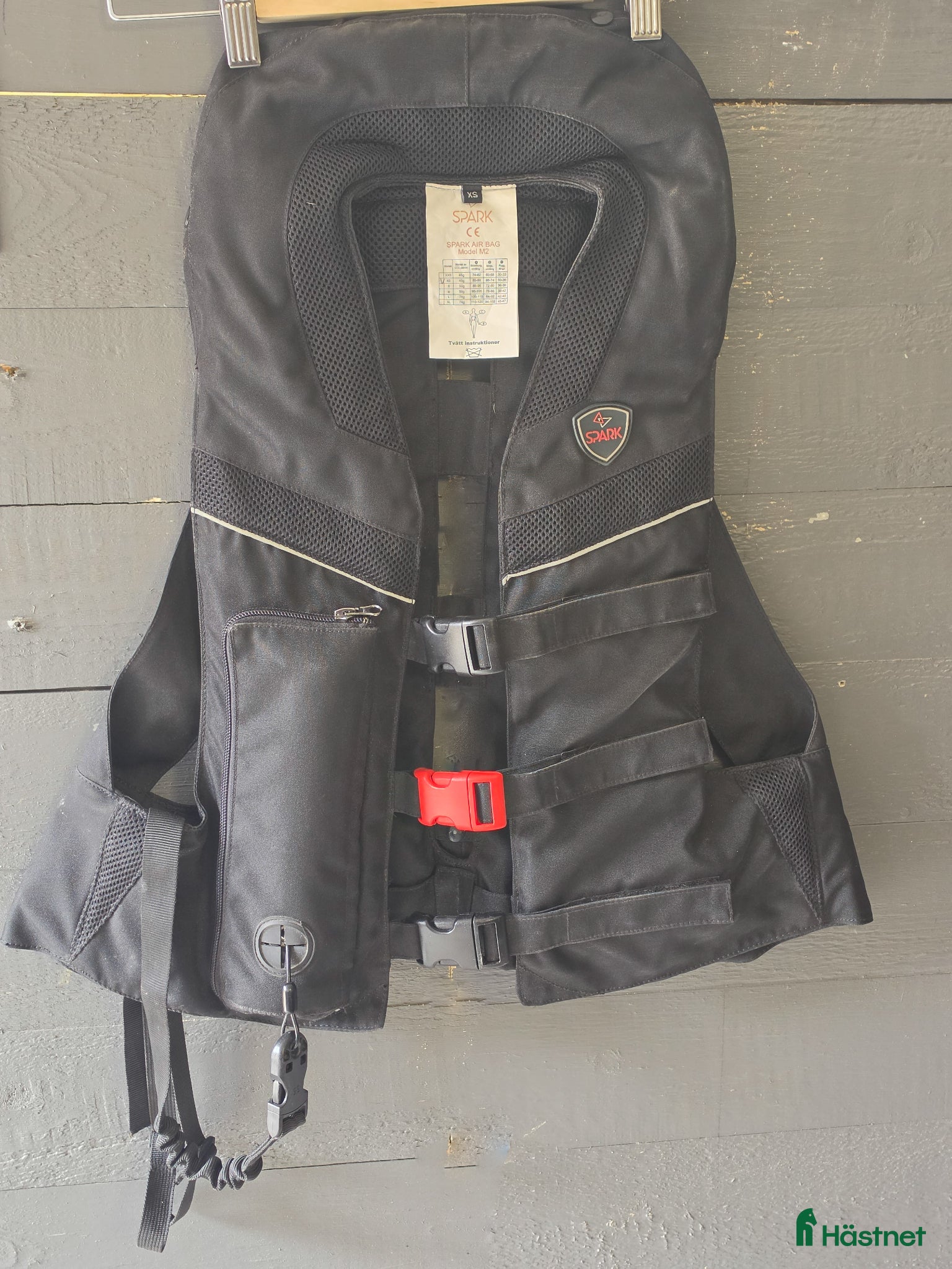 Säkerhetsvästar ryttarutrustning till salu: Jättefin air begväst - Annons 21