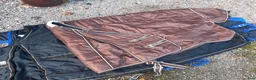 Täcken hästutrustning till salu: Stalltäcke från Hööks stl 135 men mer som 140-145 i Sollebrunn - Annons 3