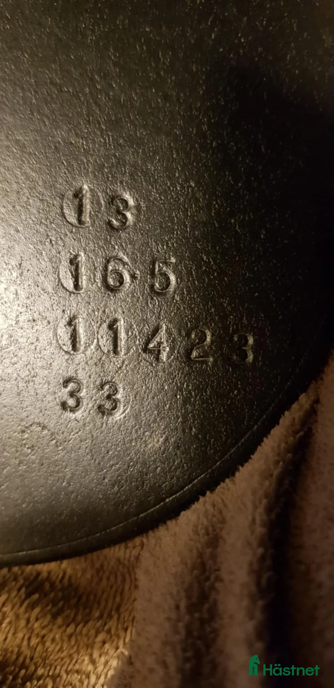 Sadlar hästutrustning till salu: Dressyrsadel Morris & Nolan 16,5"  i Månstad - Annons 3