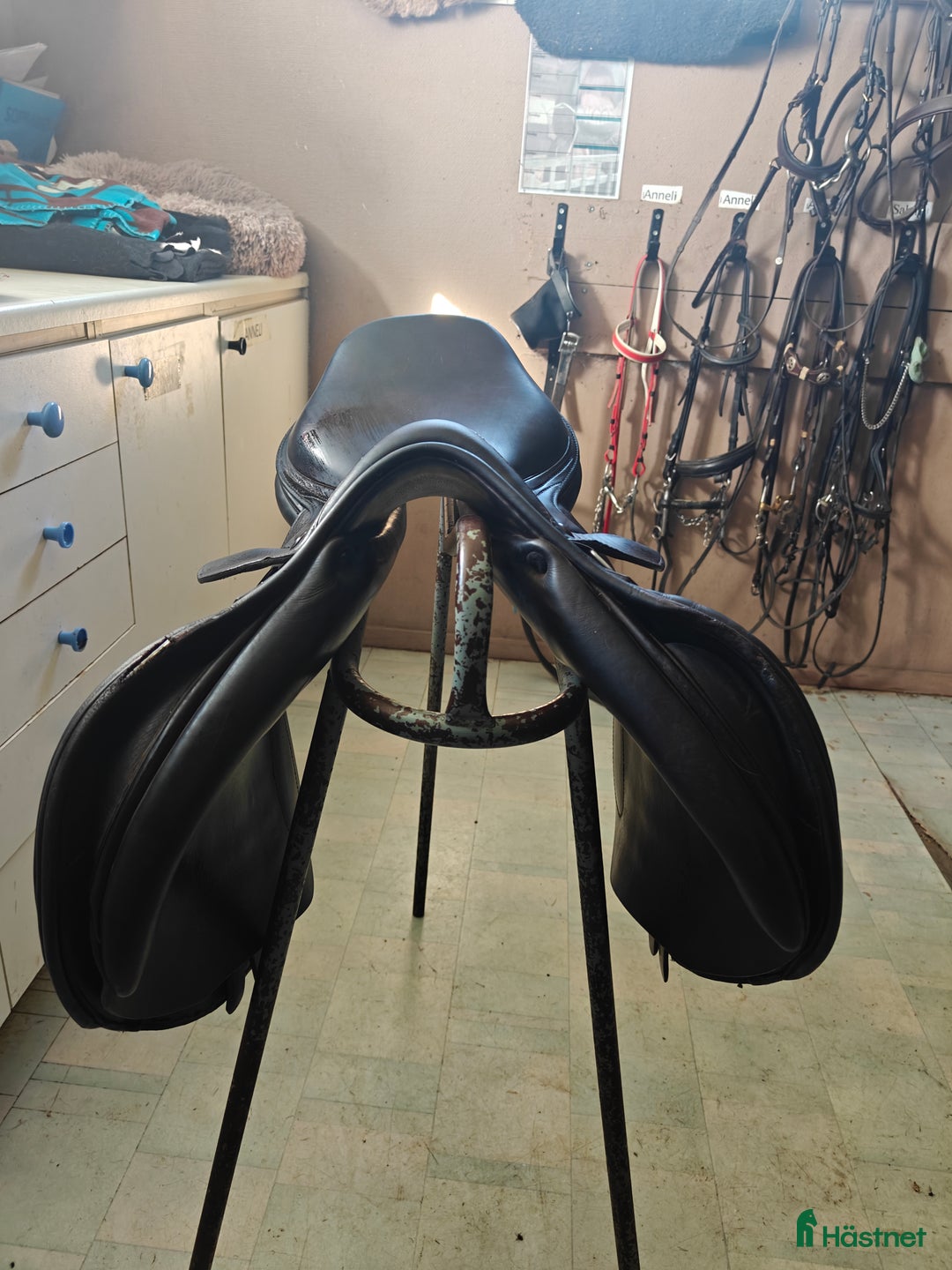 Sadlar hästutrustning till salu: Prestige hoppsadel i Norrköping - Annons 4