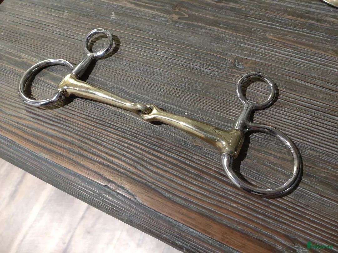 Bett hästutrustning till salu: Baucher bett 2-delat stl 13,5 i Klippan - Annons 1