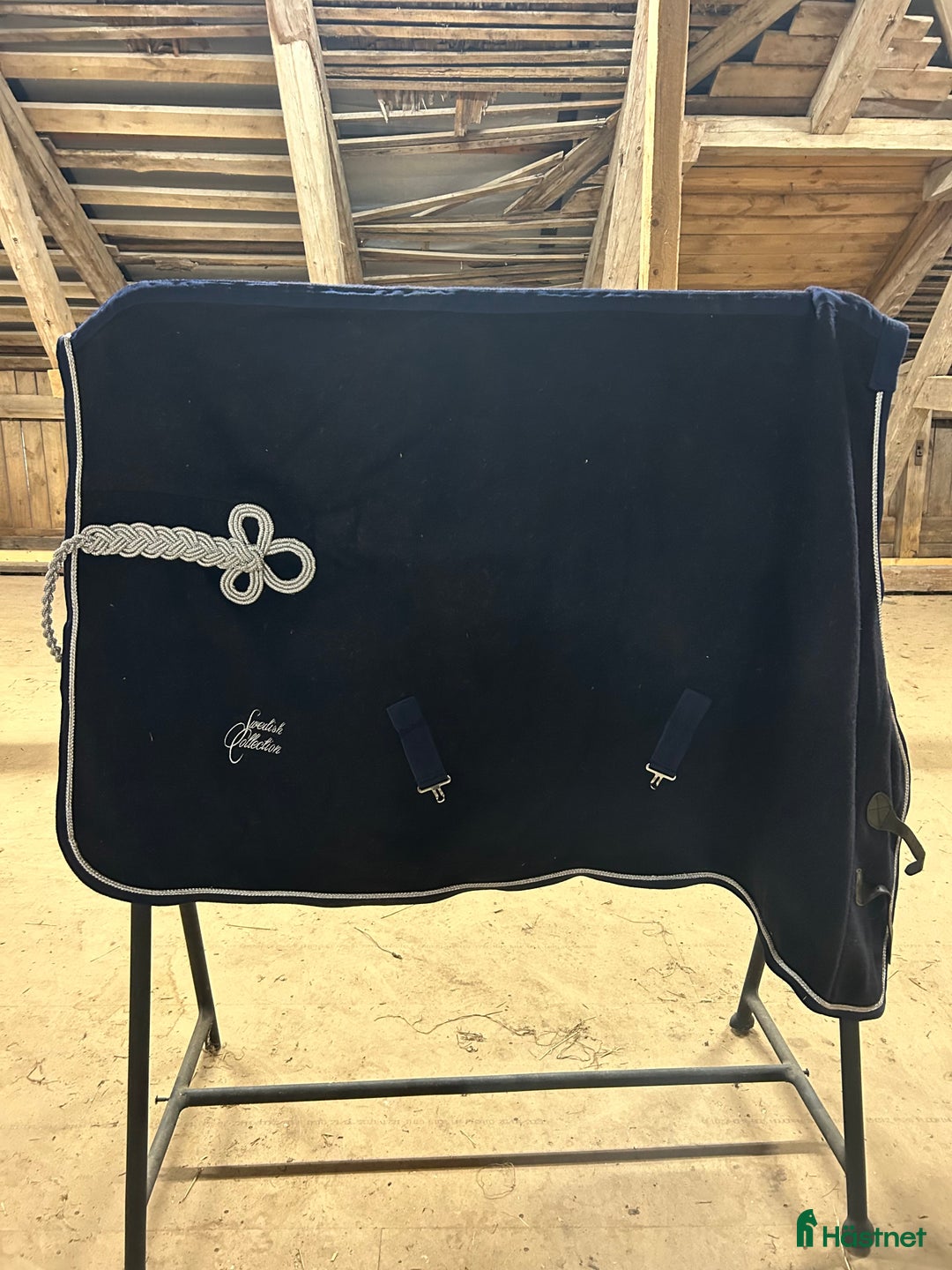 Täcken hästutrustning till salu: mysigt ulltäcke  i Stockholm - Annons 1