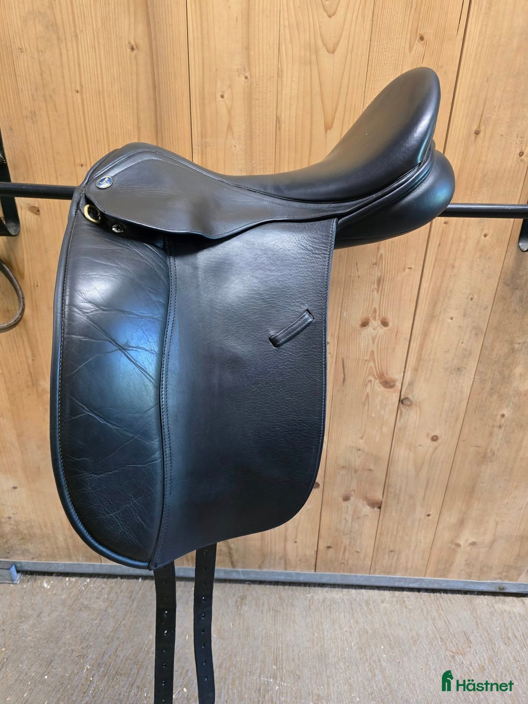 Sadlar hästutrustning till salu: dressyrsadel i Olofström - Annons 2